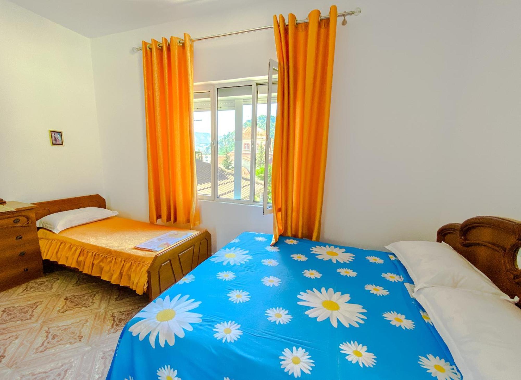 Villa House Of Linda 93 à Berat Extérieur photo